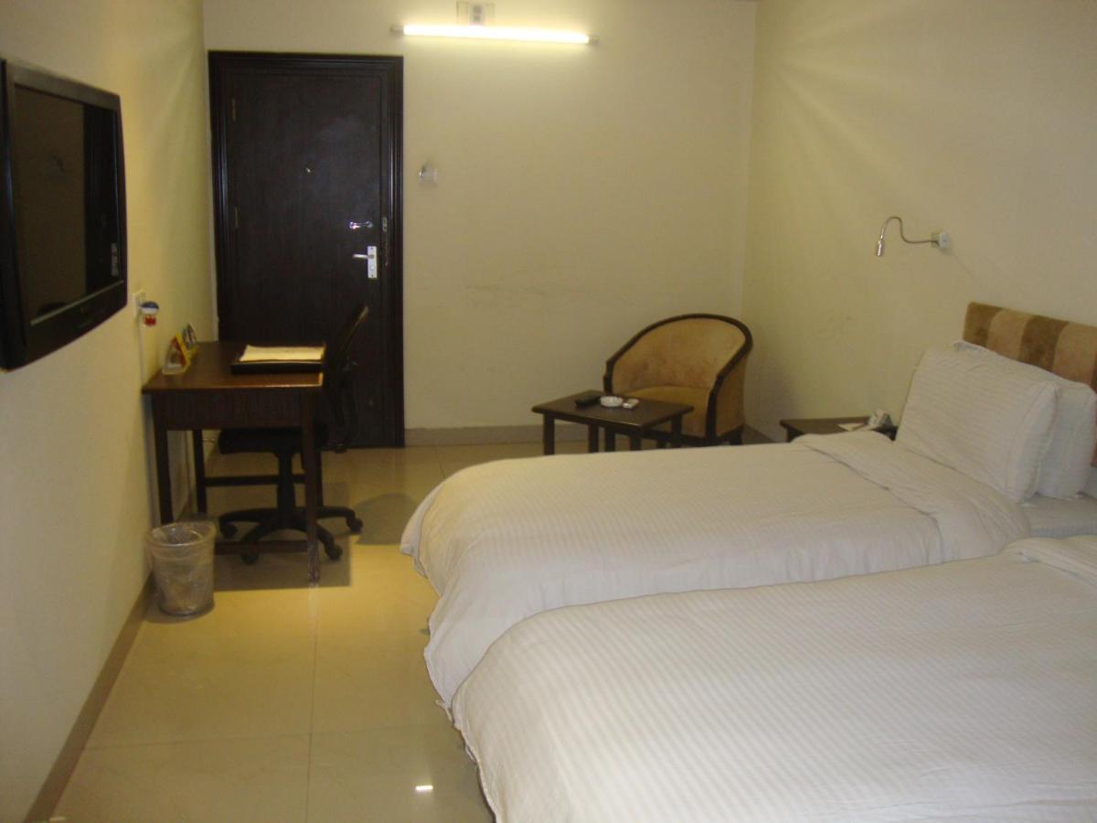Lords Eco Inn Dahej Exterior foto